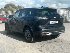 Nissan QASHQAI 1.3 PET Mild Hybrid SV - Image 4