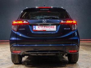 Honda Vezel 1.5 PETROL HYBRID - HALF LEATHER HEATE - Image 4