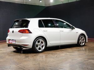 Volkswagen Golf GTI 2.0 DSG - Image 4