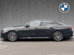 BMW 5 Series 530e M Sport Saloon - Image 4