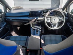 Volkswagen Golf GTE DSG - Image 4