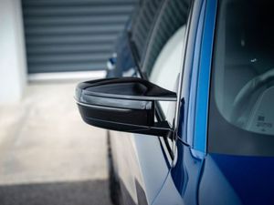 BMW 5 Series 530E M Sport - Image 4