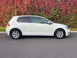 Volkswagen Golf 2018 (CVRT 09/26) - Image 3