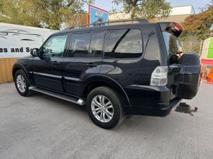 151 Mitsubishi Pajero 3.2D LWB AUTO 5 Seater - Image 3