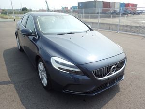 Volvo V40 D4 2.0 - Image 2