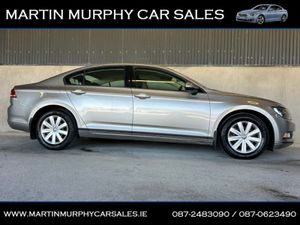 Volkswagen Passat TRENDLINE 1.6 TDI 120 BHP LOW KM - Image 2