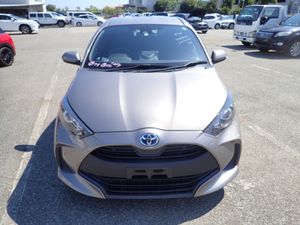 Toyota Yaris 1.5 PETROL HYBRID AUTOMATIC // FULL P - Image 2