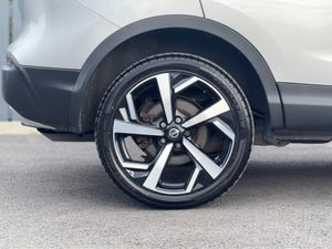 Nissan Qashqai HUGE SPEC 2019 NISSAN QASHQAI TEKNA - Image 2