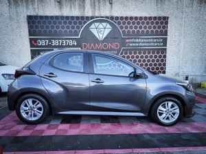 2022 TOYOTA YARIS 1L LUNA - Image 2
