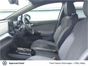 Volkswagen ID.4 77kwh Life DX 174BHP  scale Silve - Image 4