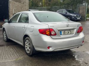 TOYOTA COROLLA - Image 3