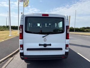 2022 (222) RENAULT TRAFIC LWB 9 SEATER 2.0 150BHP - Image 4