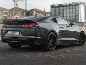 CHEVROLET CAMARO 6.2 SS STUNNING! - Image 2