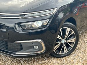 ==7 SEATER//AUTO//NEW NCT//IMMACULATE== - Image 2