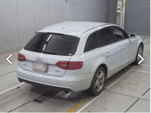 132 Audi A4 Avant S-Line Estate - Image 2