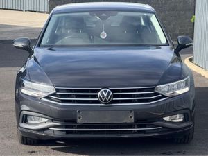 Volkswagen Passat 2021 Volkswagen Passat SE NAV TD - Image 3