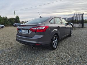 Ford Focus 2014 Automatic - Image 2