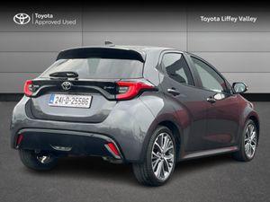Toyota Yaris YARIS HYBRID 1.5 PLATINUM - Image 2