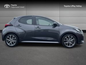 Toyota Yaris YARIS HYBRID 1.5 PLATINUM - Image 3