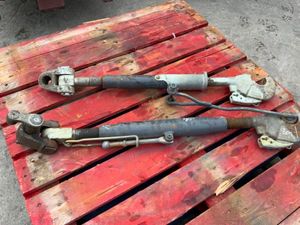 CAT 3 LIFT ARMS LINKAGE & TOP LINK..........1249- - Image 3