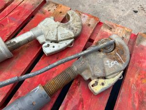 CAT 3 LIFT ARMS LINKAGE & TOP LINK..........1249- - Image 4