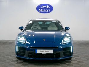 2025 Porsche Panamera 4 E-Hybrid - Image 3