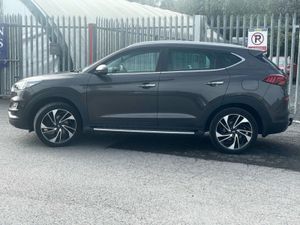 Hyundai Tucson 2WD Executive Plus - Image 4