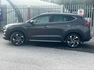Hyundai Tucson 2WD Executive Plus - Image 4
