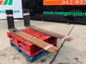 UNUSED 72" x 20" CARRIAGE SLIDING FORKS....4561. - Image 2