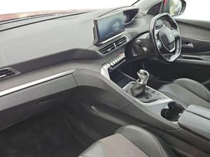 Peugeot 5008 1.5 Bluehdi 130bhp Allure - Image 4