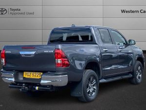Toyota HiLux 2.4 D-4d Icon Pickup Double Cab 4dr - Image 2
