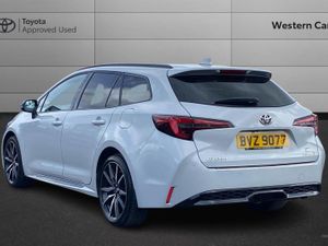 Toyota Corolla 2.0 Vvt-h GR Sport Touring Sports - Image 4