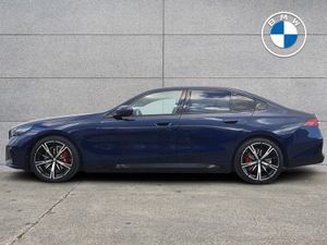 BMW 5 Series 530e M Sport Pro - Image 4