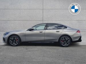 BMW 5 Series 530e M Sport Pro - Image 4