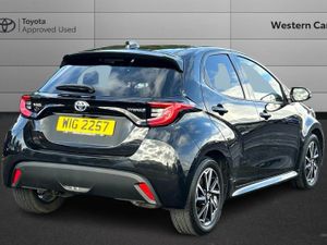 Toyota Yaris 1.5 Vvt-h Design E-cvt Euro 6 (s/s) - Image 2