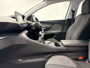 Peugeot 5008 1.6hdi Active  7 Seater   75 P/W - Image 4