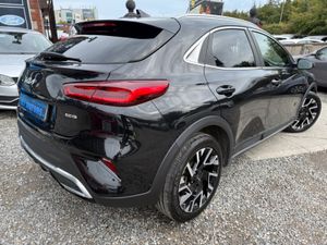 2023 Kia XCeed  1.6 HYBRID AUTO - Image 4