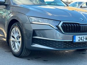 Skoda Octavia Selection 1.5tsi 115HP Low Mileage - Image 4