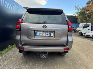 TOYOTA LANDCRUISER 2.8 LWB AUTO COMMERCIAL - Image 4