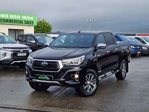 2020 TOYOTA HILUX INVINCIBLE X AUTOMATIC CREW CAB - Image 2