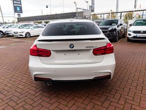BMW 320D M-SPORT PLUS 4DR SALOON AUTOMATIC // - Image 4