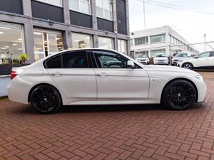 BMW 320D M-SPORT PLUS 4DR SALOON AUTOMATIC // - Image 2