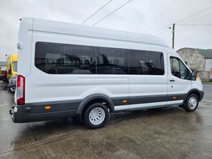 2017 FORD TRANSIT 17 SEATER MINIBUS 2.2L 155 BHP T - Image 4