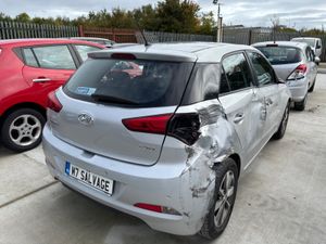 17 i20 Delux 1.2 Petrol 130km NCT 8/7 Drives - Image 3