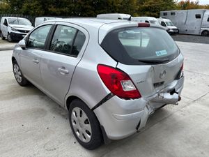 14 Corsa Design 1.2 Petrol 130k miles Drives - Image 4