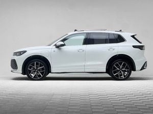 Volkswagen Tiguan R-LINE 1.5 TSI PHEV DSG PAN ROOF - Image 4