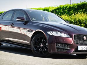 2017 Jaguar XF 2.0D R-sport 180PS *Nice Spec* AUTO - Image 4