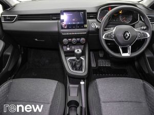 Renault Clio Iconic TCe 100 My19 - Image 2