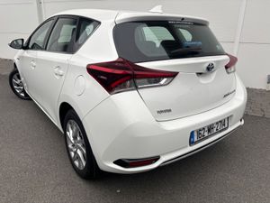 2016 TOYOTA AURIS HYBRID A/T NCT TAX LOW KM - Image 2