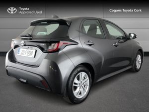 Toyota Yaris 1.5 - Image 2